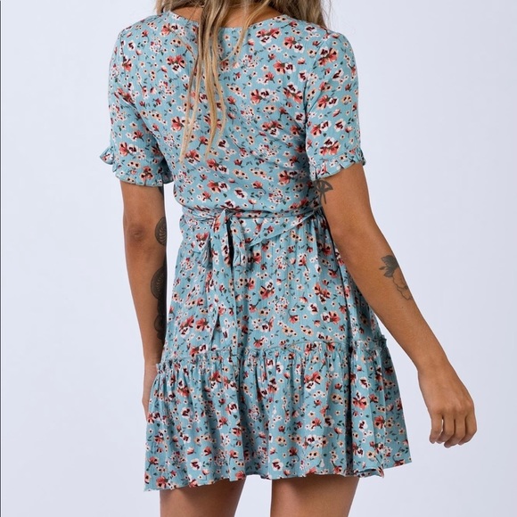 Princess Polly Waters Set - Picture 4 of 4